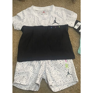 Air Jordan Infant Girls 12 Months 2 Piece Set